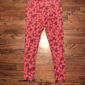 Almost new LuLaRoe TC leggings that are fabulous!